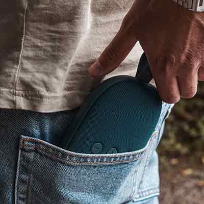 Take your Bluetooth speaker outside? These are the 5 must-haves!